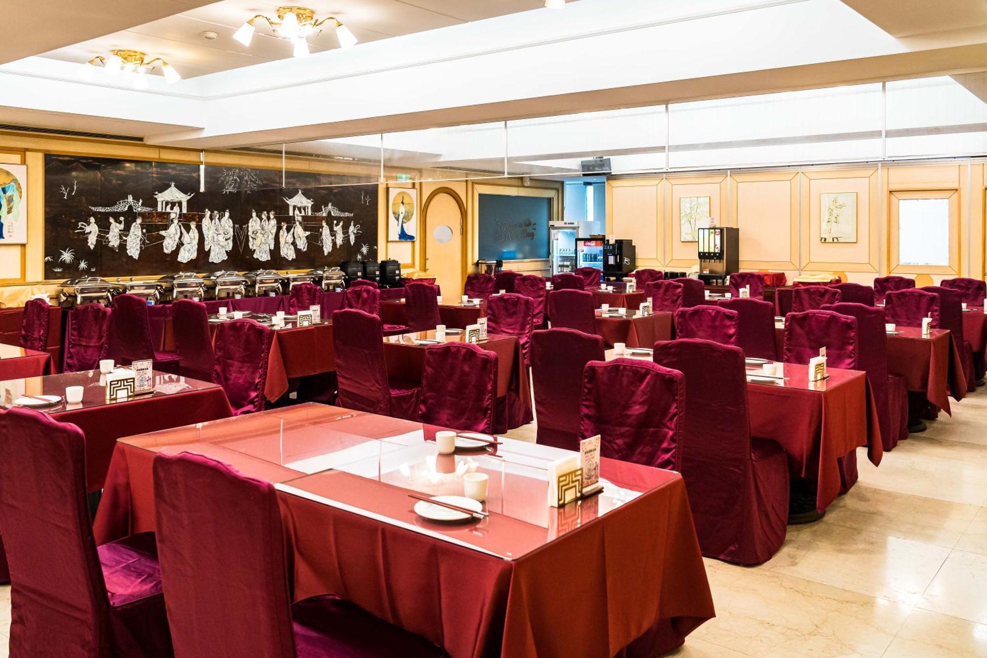 T Hotel Taichung Bagian luar foto